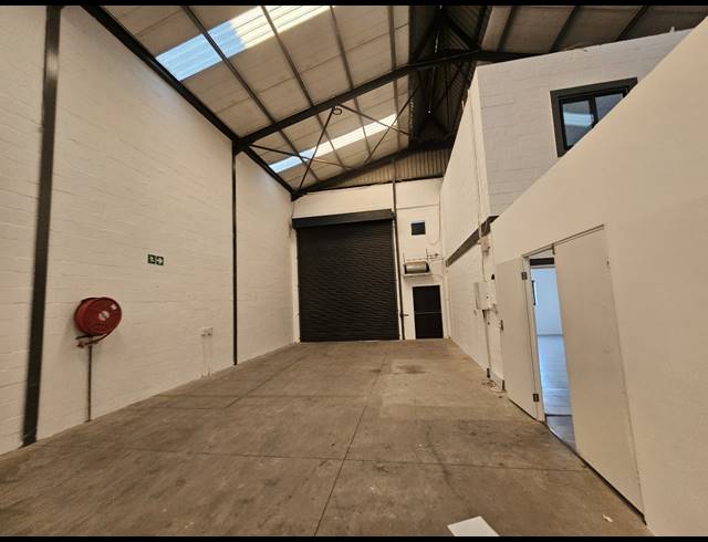 840M² WAREHOUSE TO LET IN RIVERGATE
